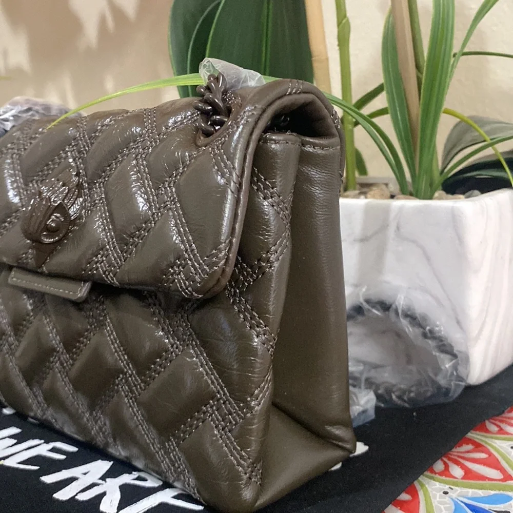 kurt Geiger London Mini Kensington Drench Quilted Leather Convertible Crossbody - Picture 4 of 13